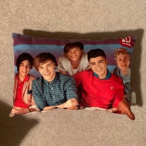 one direction rectangle pillow! slightly used with same picture front and back.